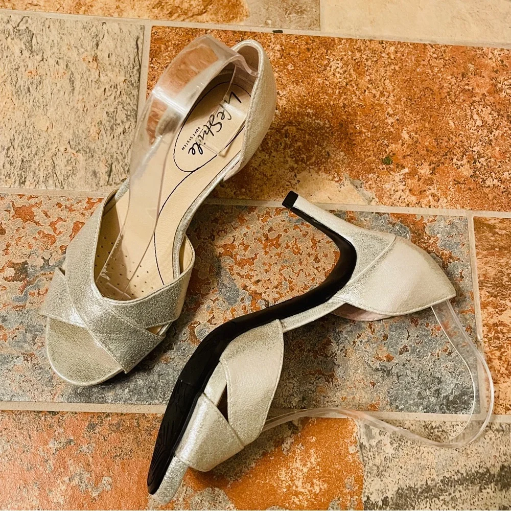 🦌Flashy Sassy Metallic Peep Toe D’Orsay Style Silver Party Heels by LifeStride! - Picture 11 of 15
